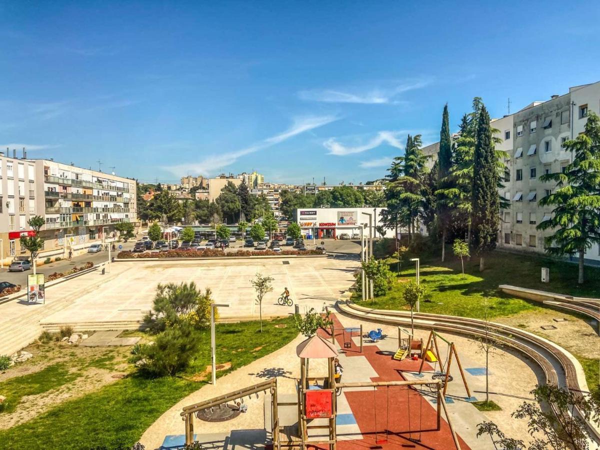 Apartment Mare Pula Exterior photo
